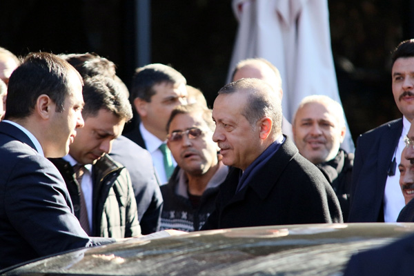 Erdoğan'dan Meclis Başkanına ziyaret