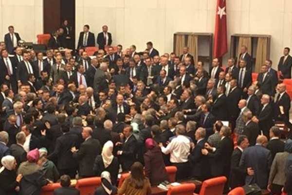 CHP oylamaya katılmayacak