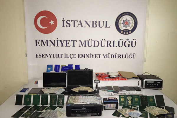 Nijeryalıların pasaport çetesi çökertildi