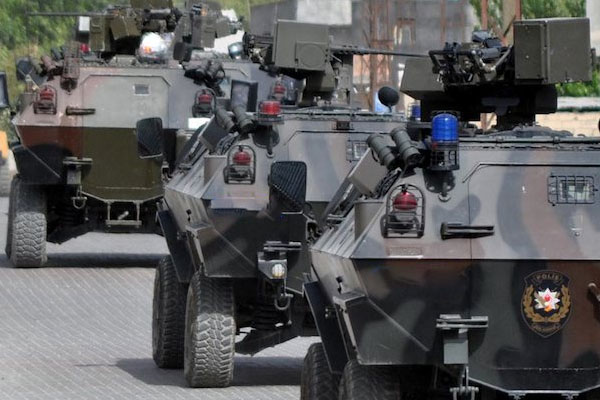 Bitlis'te askeri zırhlı araç kaza yaptı