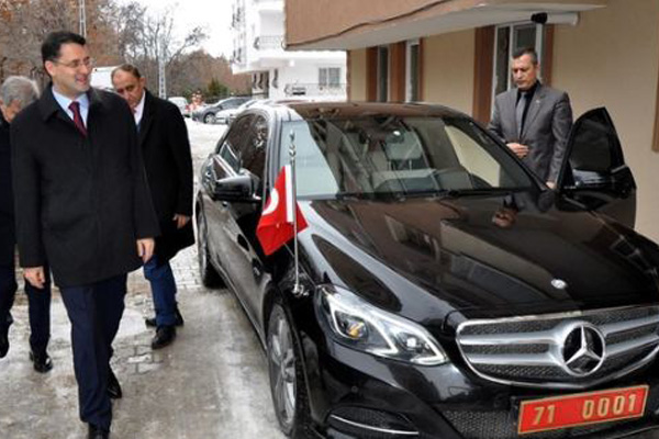 Vali'den makam aracı isteyen öğrenciye sürpriz