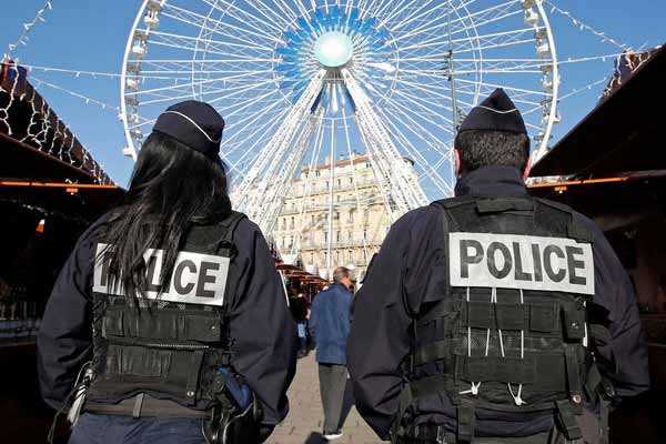 Fransız polisini alarma geçiren kitap