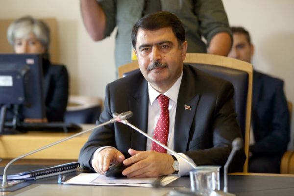 Zeytinburnu'nda 21 bina tahliye edildi