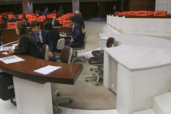 TBMM'de dikkat çeken değişiklik