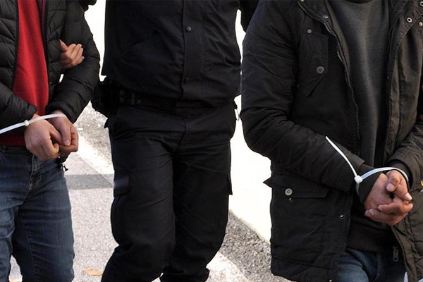 KKTC'de FETÖ'nün TSK yapılanmasına operasyon: 9 gözaltı