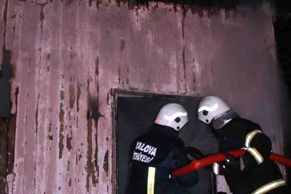 Yalova Etibank Tesisleri yandı