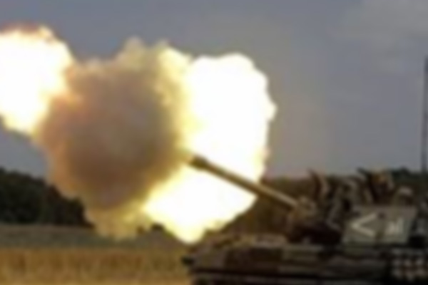 İsrail Gazze şeridinde iki alanı bombaladı