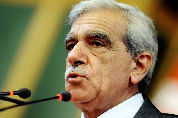 Ahmet Türk, Elazığ'a nakledildiğini uçakta öğrendi