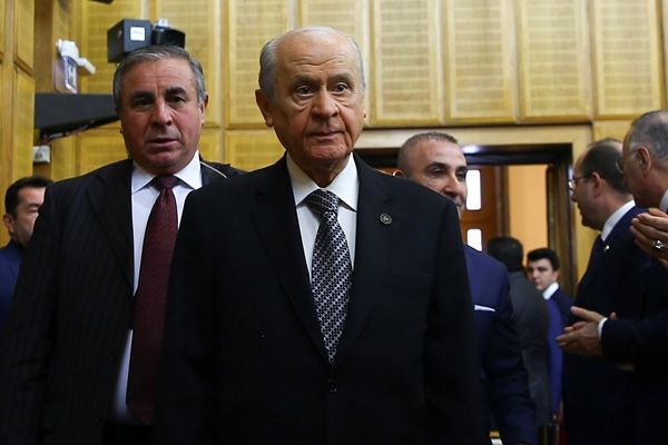 Bahçeli başkanlık sistemine neden destek verdiğini açıkladı