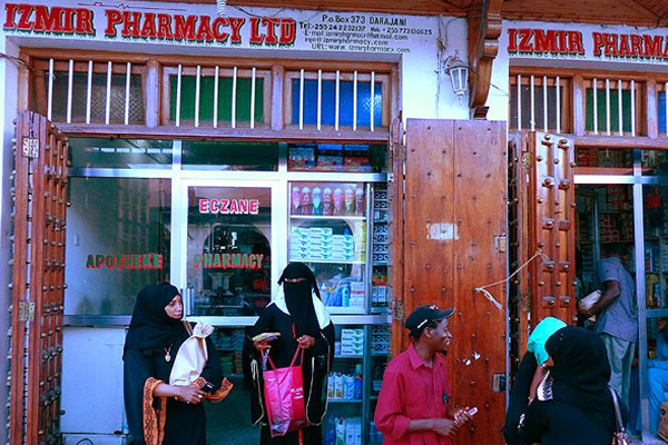 Zanzibar Adası'nda 'İzmir Eczanesi'