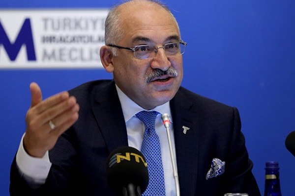 Büyükekşi: 2017'de dünya açısında tek risk; Trump