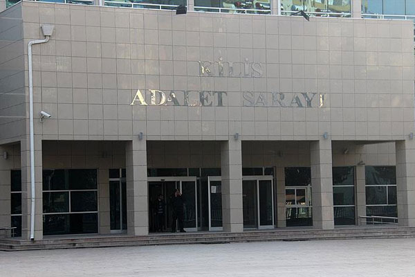 8 rütbeli askere Bylock gözaltısı