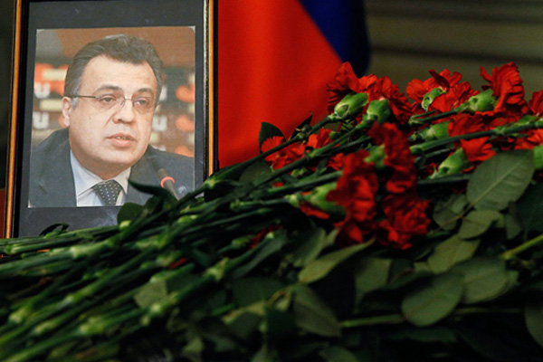 Karlov'un ölümüyle ilgili altı tutuklama