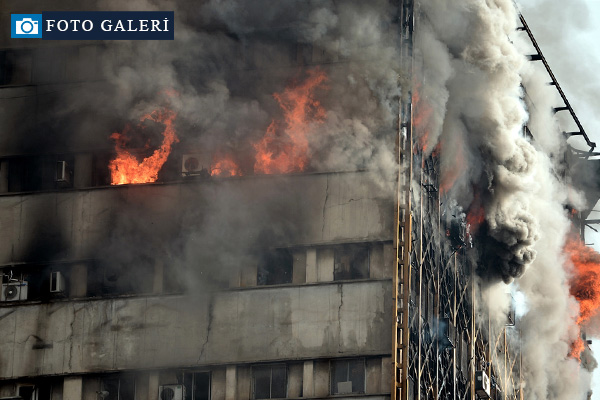Tahran'da 17 katlı iş yeri çöktü