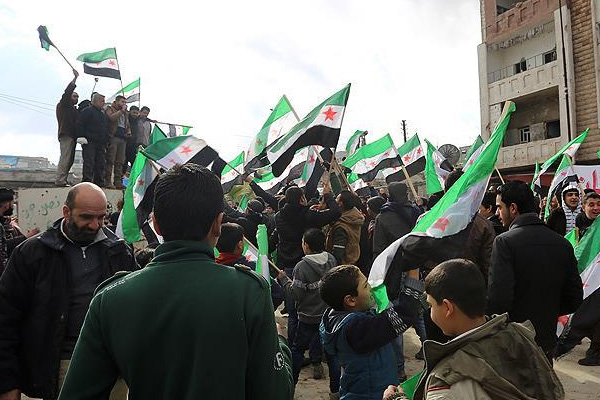 İdlib’de yönetim seçimle sivillere devredildi