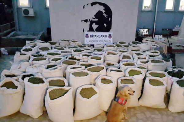 Diyarbakır’da 3 ton uyuşturucu yakalandı