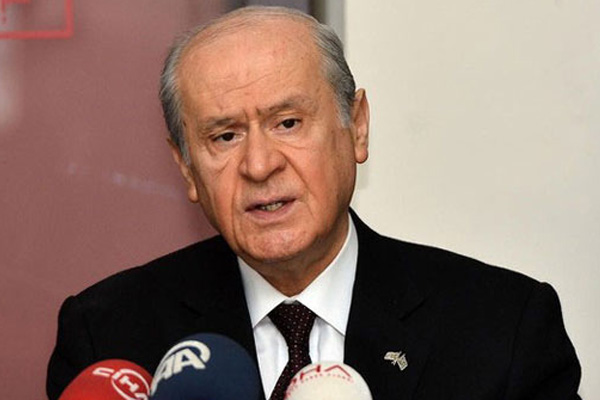 Bahçeli o kitabı piyasaya çıkmadan toplattı
