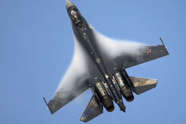 Rus uçakları Deyr ez Zor’da IŞİD hedeflerini vurdu