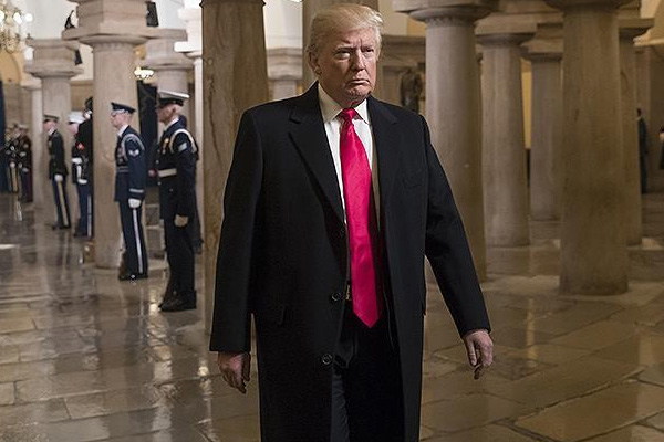 Trump’ın ilk ziyareti CIA merkezine