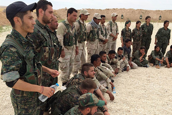 ABD'den PKK'ya Rakka için yeni üs