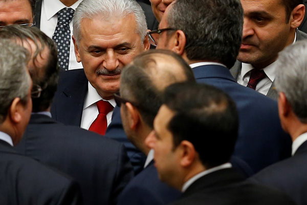 'Referandumdan sonra AK Parti'deki FETÖ'cüler temizlenecek'