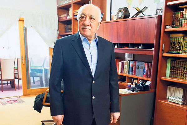 Gülen'in yeğeninden 'Can Dündar'lı' savunma