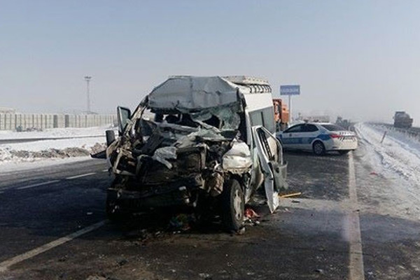 Erzurum’da zincirleme trafik kazası
