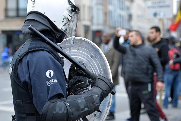 'Mülteciler sınıra dayanınca ırkçılıklarını ortaya koydular'