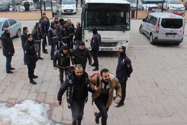 Edirne’de ByLock kullanan 12 polise gözaltı