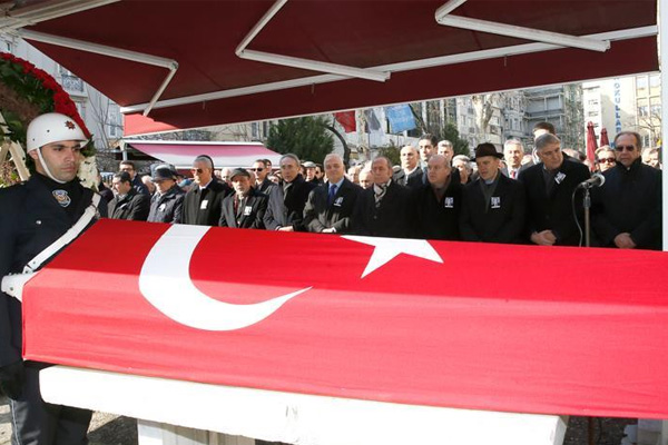 Eski Dışişleri Bakanı son yolculuğuna uğurlandı