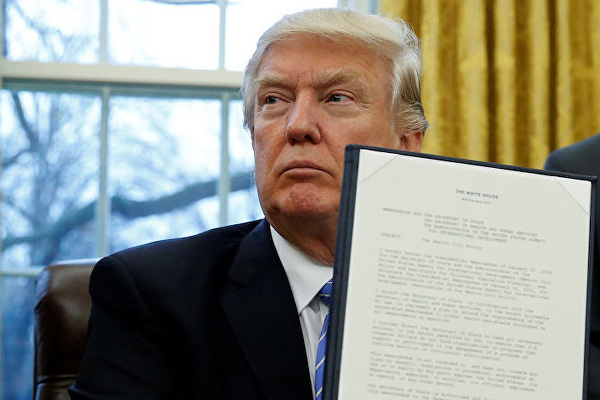 Trump, ABD'yi Trans-Pasifik Ortaklığı'ndan çekti