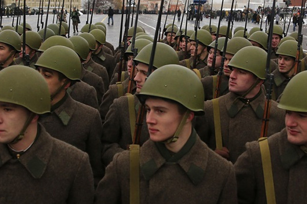 Rus ordusu Ermenistan'da tatbikat yapıyor