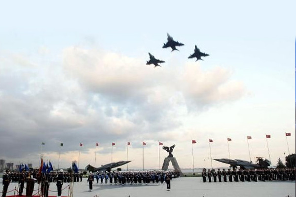 Hava Harp Okulu öğrencisi 43 kişi tahliye edildi