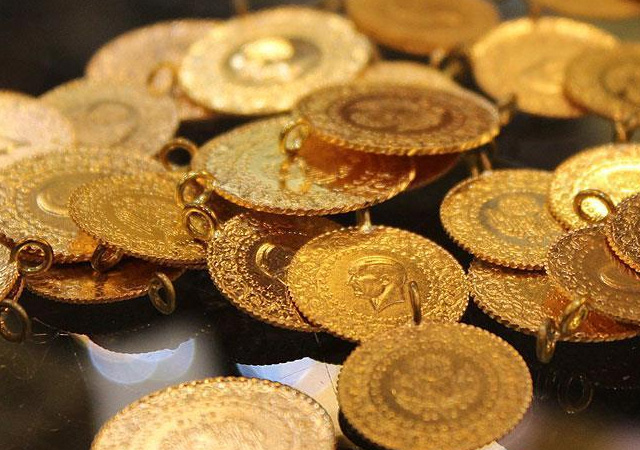 Altın düşüşe geçti