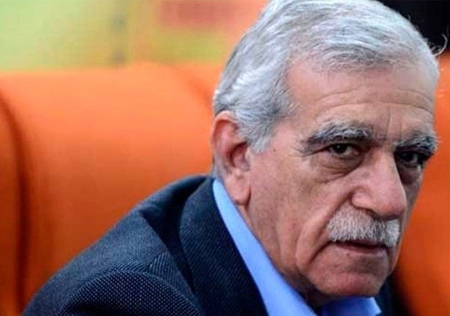 Ahmet Türk hastaneye götürüldü