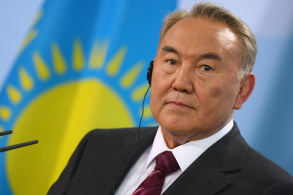 Kazakistan başkanlık sistemine son veriyor