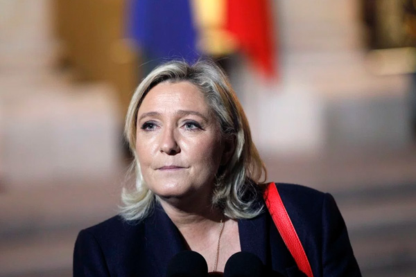 Fransa'da 'ulusal para birimine geçilmeli' sesleri