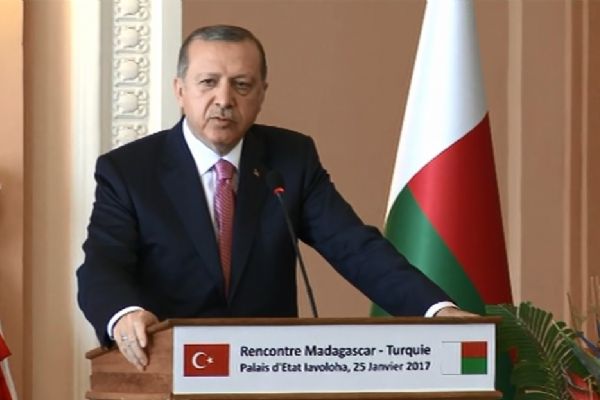 Erdoğan yurda dönüyor