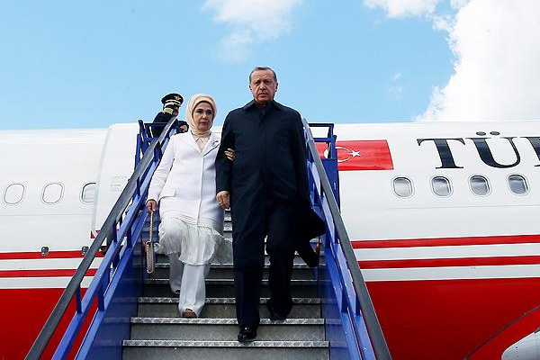 Cumhurbaşkanı Erdoğan Türkiye'ye döndü