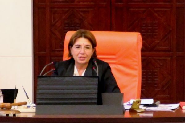 Uzun süren Genel Kurul görüşmeleri vekilleri etkiledi