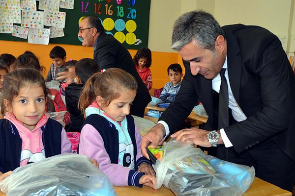 AK Parti Yüksekova İlçe Başkanı Ortaay'a saldırı