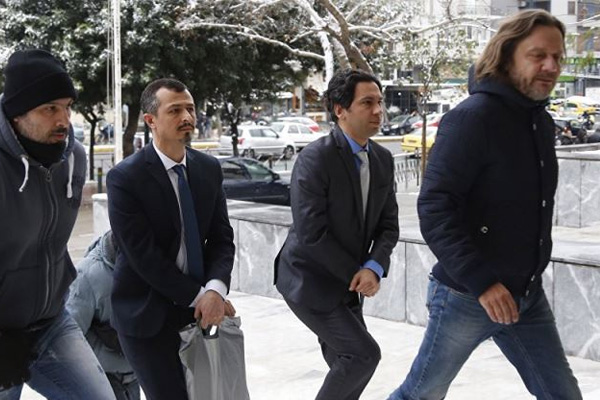 Yunanistan 8 darbeciyi iade etmiyor