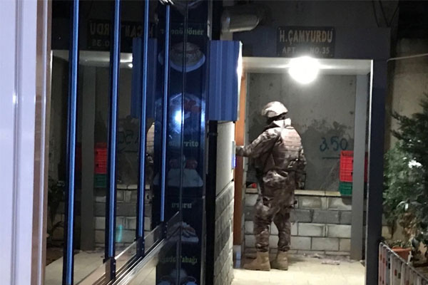 İstanbul’da zehir tacirlerine şafak operasyonu