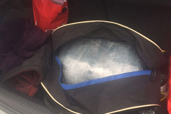 Diyarbakır'da hakim uyuşturucu kuryesi çıktı