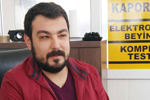 Elektronik sigara cebinde patladı