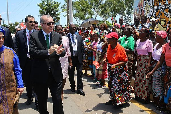 Afrika'da 23 ülkeyi ziyaret eden ilk lider