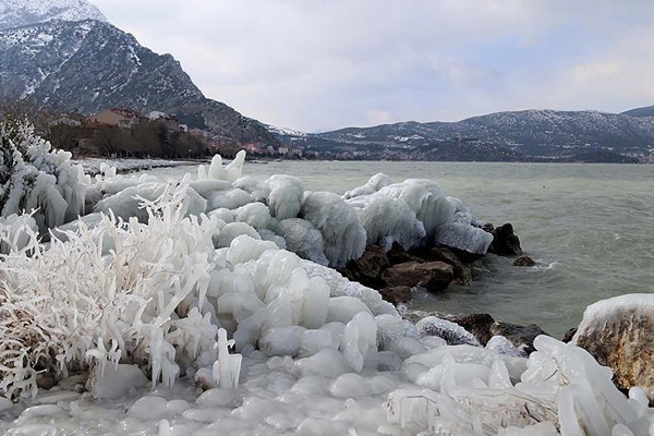 Eğirdir 'buz' tuttu