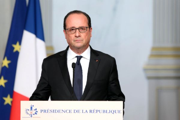 Hollande'dan Trump'a karşı birlik çağrısı