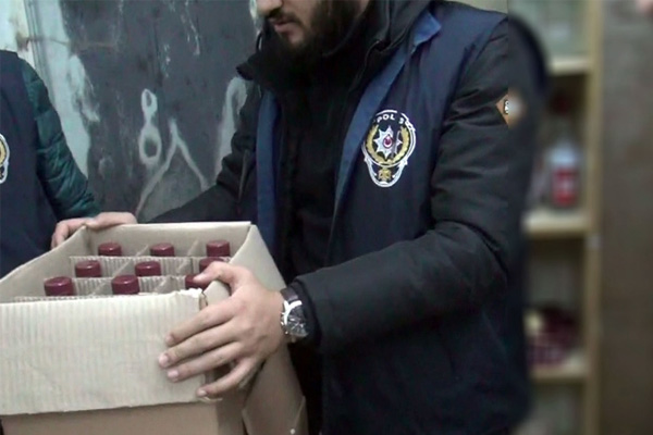 Başkent'te sahte içki operasyonu