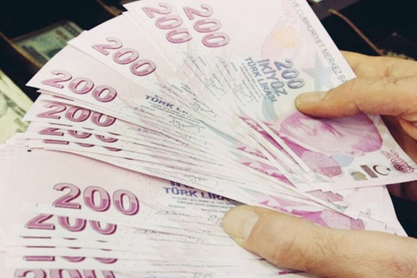 Şehit babasından 800 bin TL'lik bağış